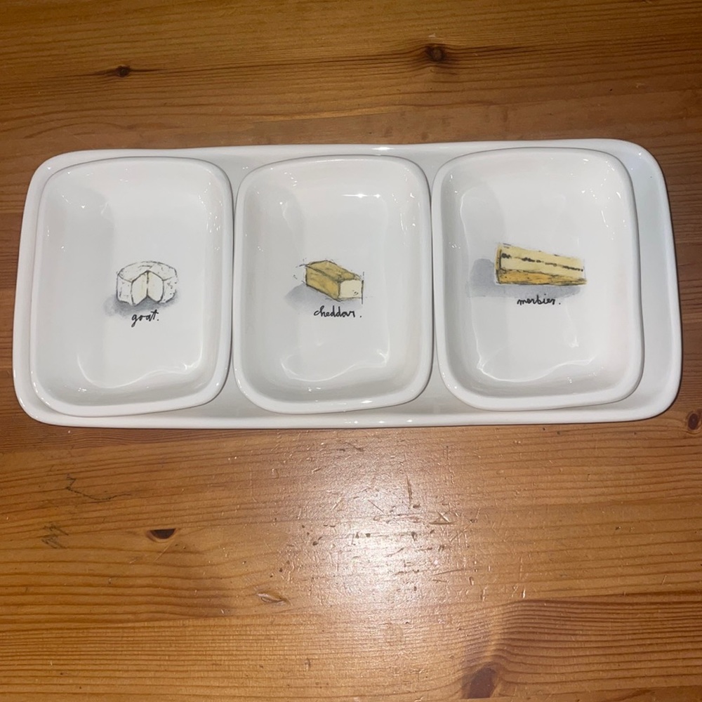 CHEESE DISH BY RAE DUNN